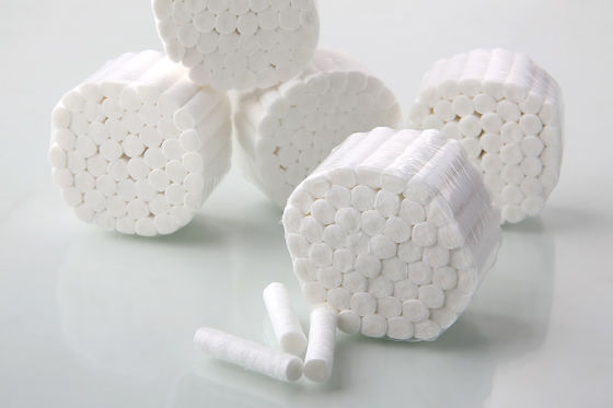comprar Algodón médico absorbente disponible dental Rolls 12m m con los certificados de CE/ISO fabricación en línea
