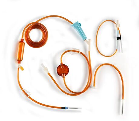 comprar Sistema de infusión intravenosa desechable a prueba de luz 20/60 gotas con aguja fabricación en línea
