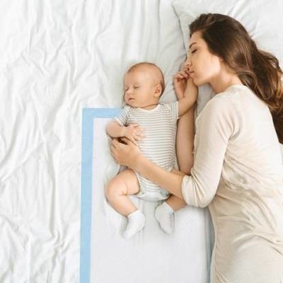Buen precio Absorbente disponible médico los 65*51CM 7ply de Underpad del bebé y del hospital adulto en línea