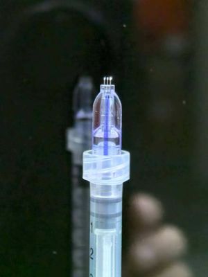 Buen precio 34G 1.2mm 3-Pin Nanosoft aguja para la mesoterapia precisa y el rejuvenecimiento de la piel en línea