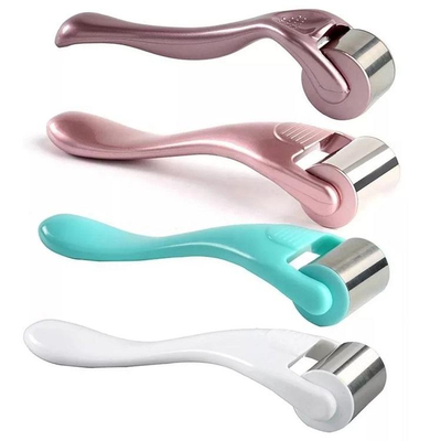 Buen precio Nueva piel de diseño Derma Acero inoxidable Mini Micro Aguja para la cara Instrumento de rodillo de masaje portátil Rodillo de hielo congelado en línea