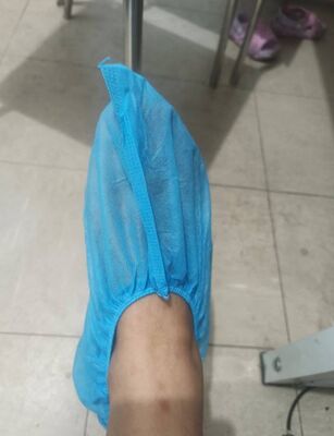 Buen precio Cubrezapatos Desechables No Tejidos Grado Hospitalario Banda Antideslizante en línea