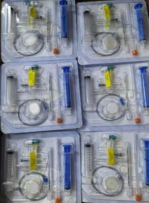 Buen precio Kit estéril de CVC con catéter de doble luz de 8 Fr x 20 cm y aguja introductora de 18 GA para uso en UCI y quirúrgico en línea