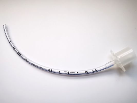 Buen precio Tubo endotraqueal del ojo de Murphy sin esposas Tubo endotraqueal oral de 3,0 mm en línea
